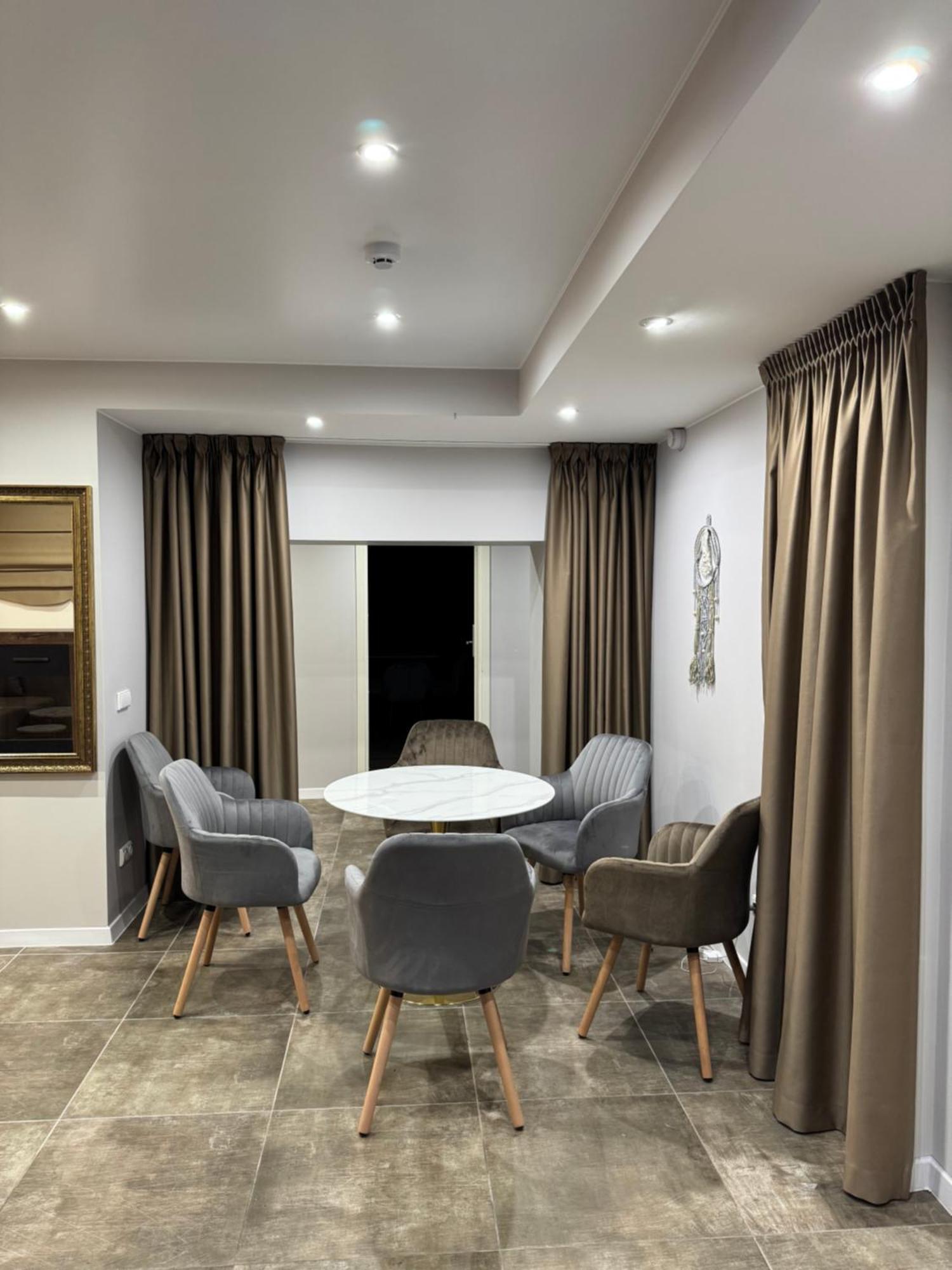 Dharma Stay Apartamentai Su Terasa Ir Vaizdu I Miesta Telšiai Eksteriør bilde
